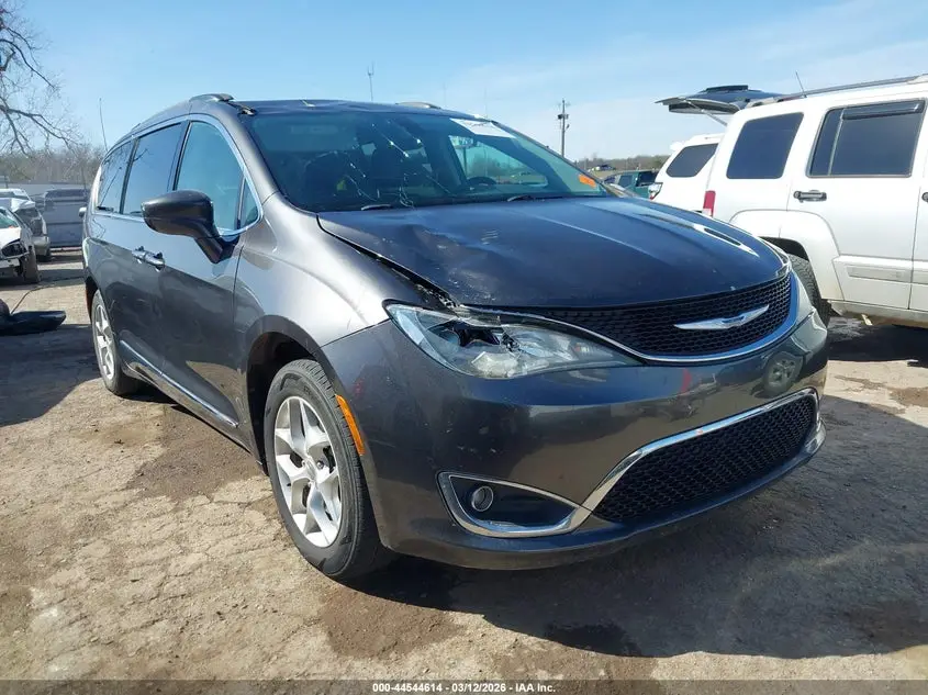 CHRYSLER PACIFICA 2017. Lot# 44544614. VIN 2C4RC1BG1HR809779