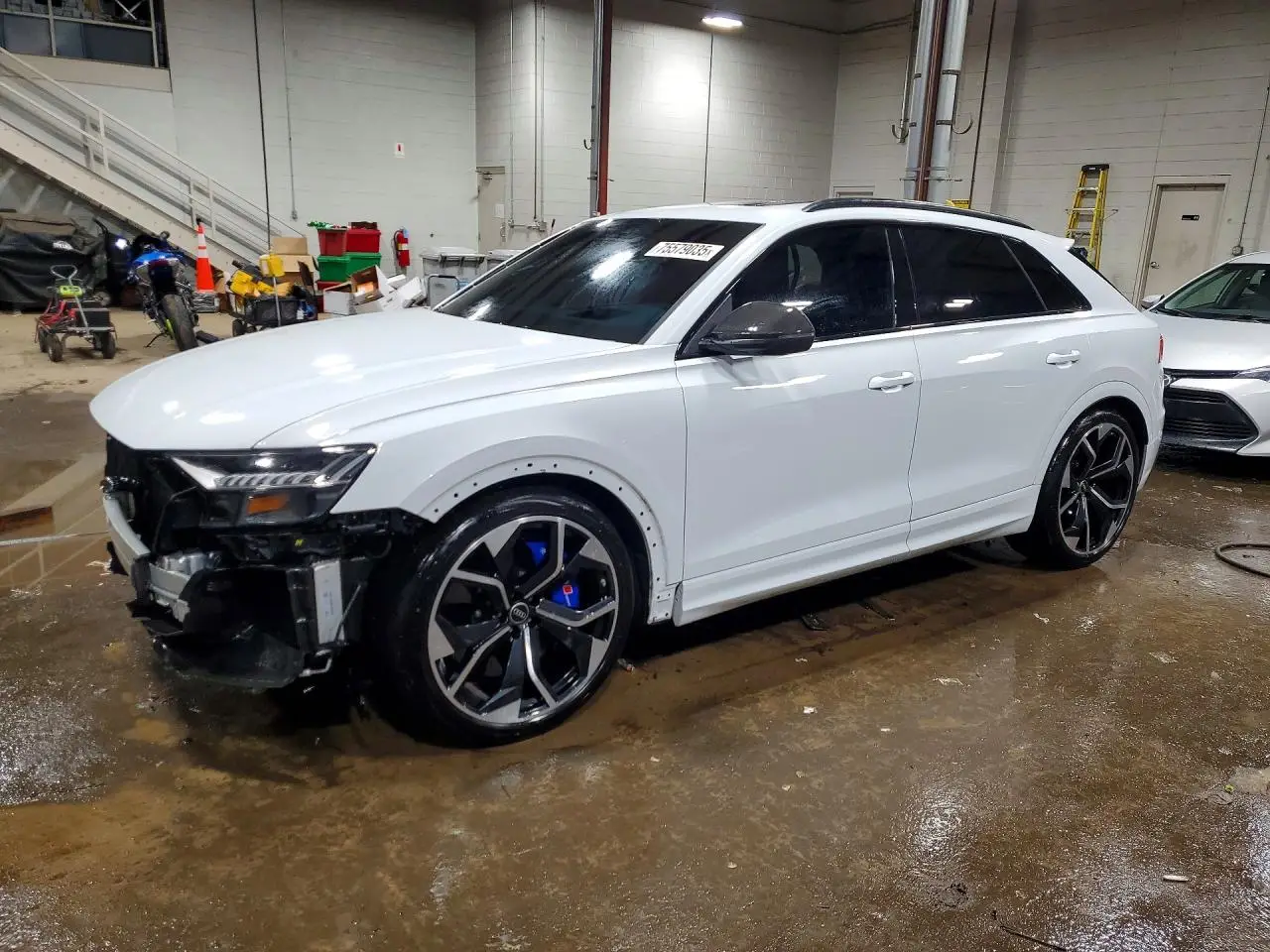 2023 AUDI RS Q8
