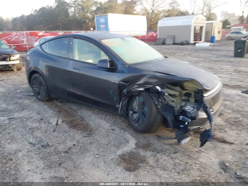 2026 TESLA MODEL Y