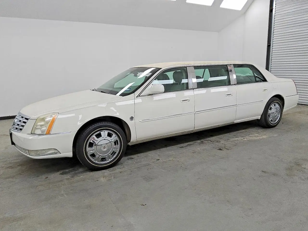 2011 CADILLAC PROFESSIONAL CHASSIS