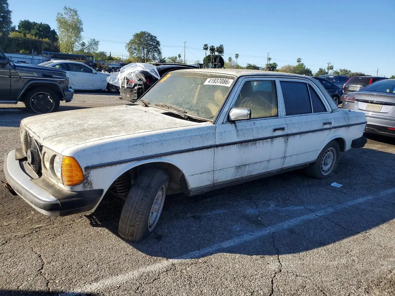 1984 MERCEDES-BENZ 300