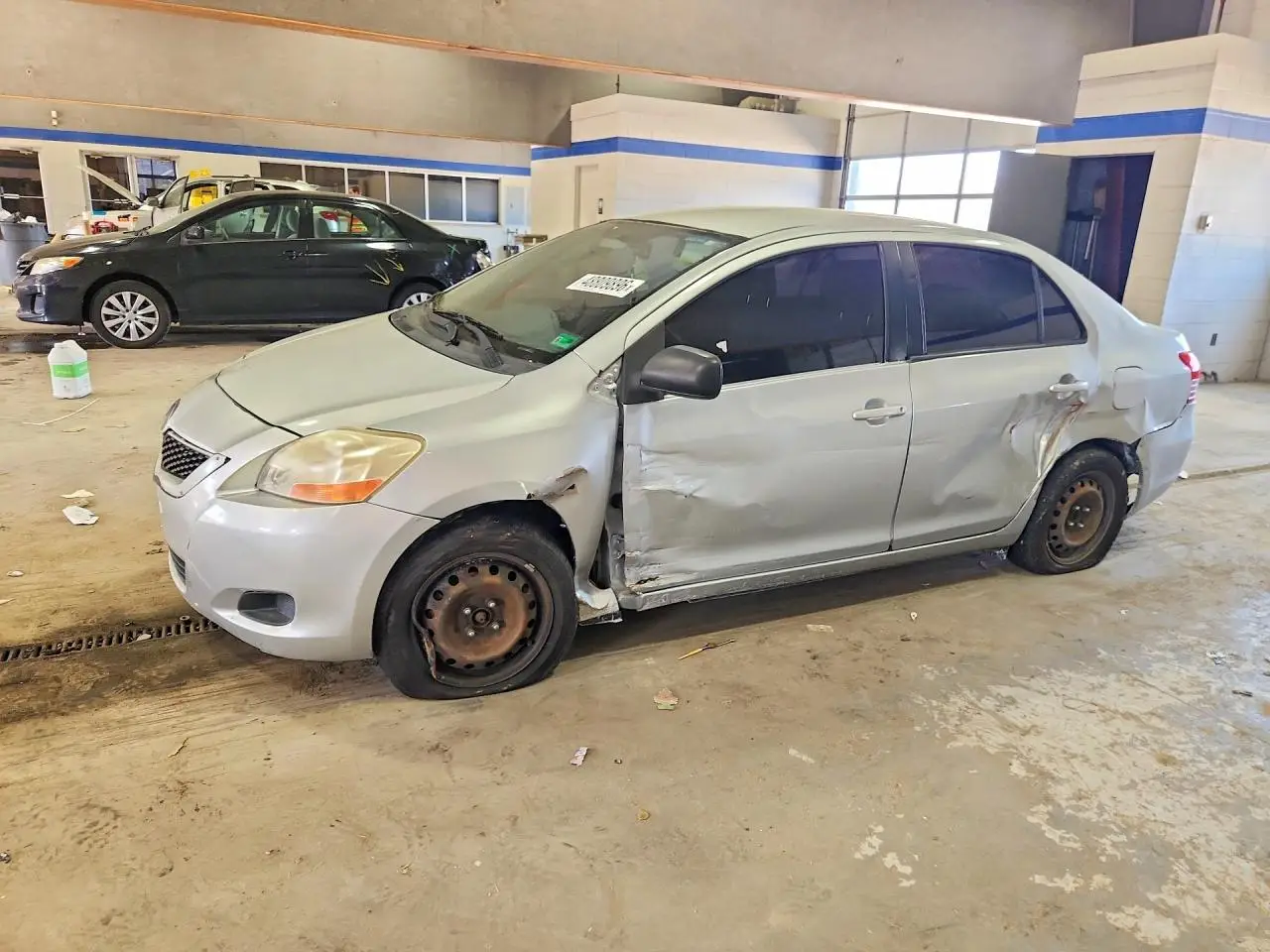 2011 TOYOTA YARIS