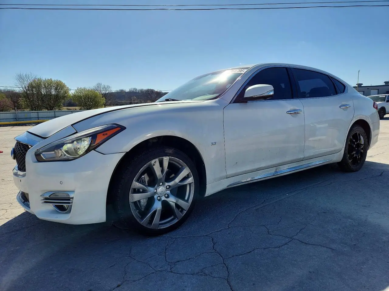 2015 INFINITI Q70