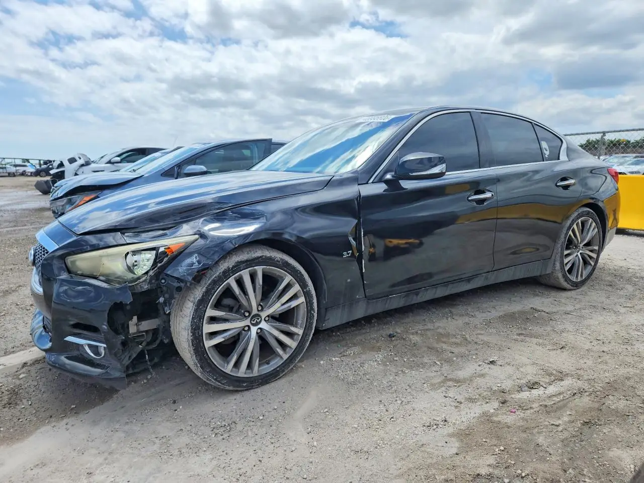 2014 INFINITI Q50