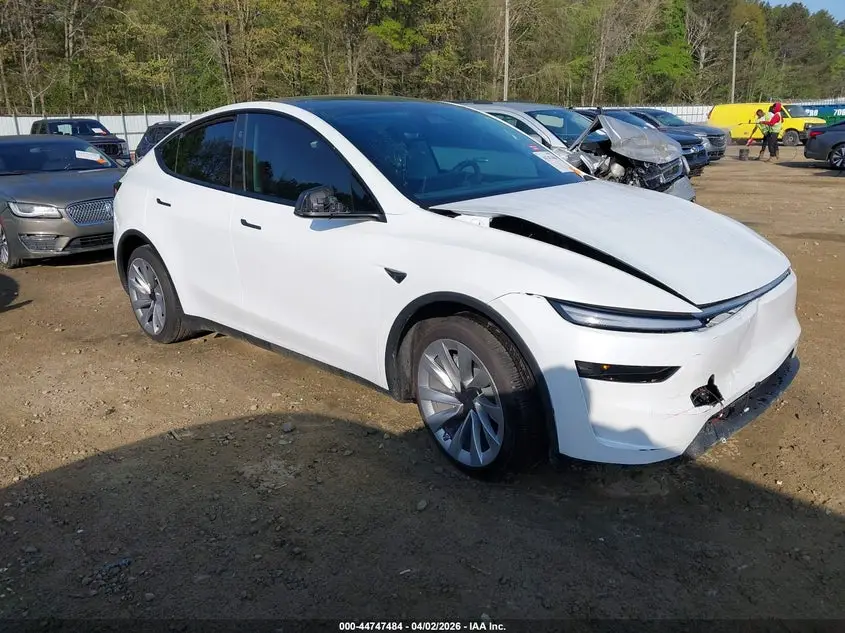 2026 TESLA MODEL Y