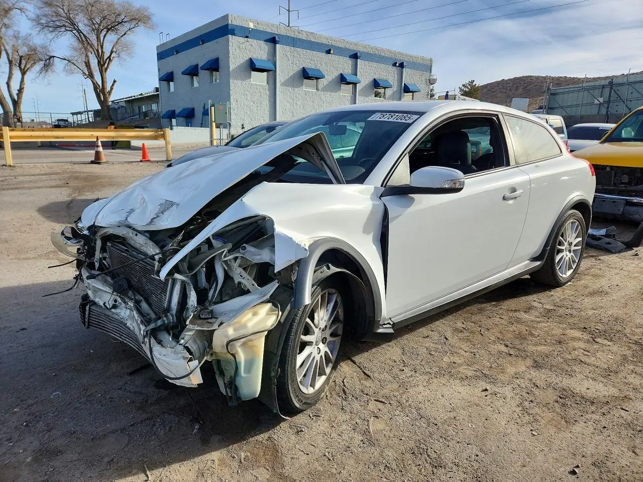 2011 VOLVO C30