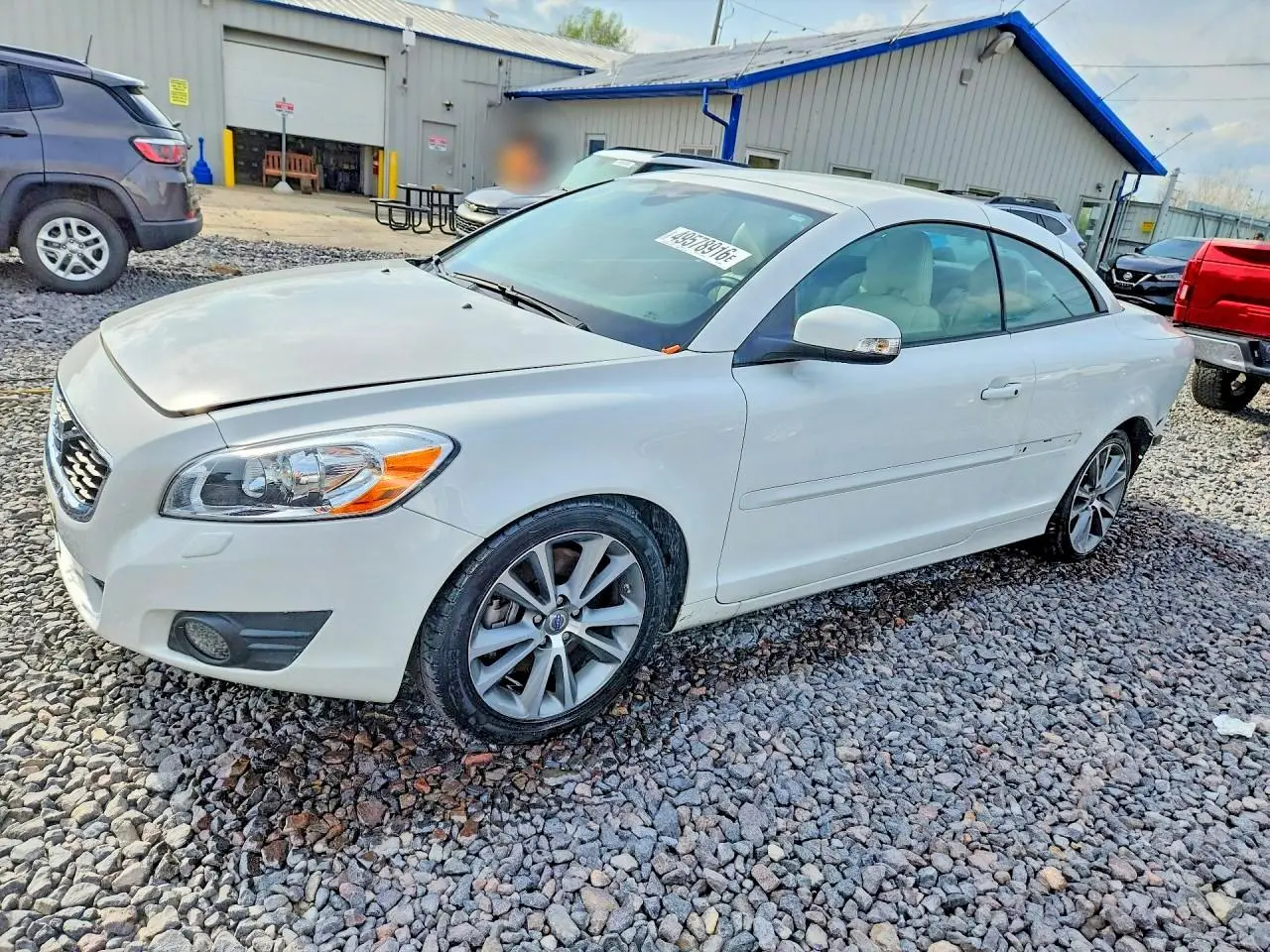 2011 VOLVO C70