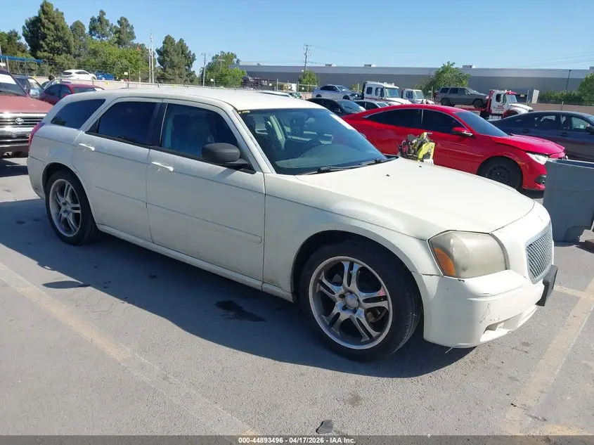 2005 DODGE MAGNUM