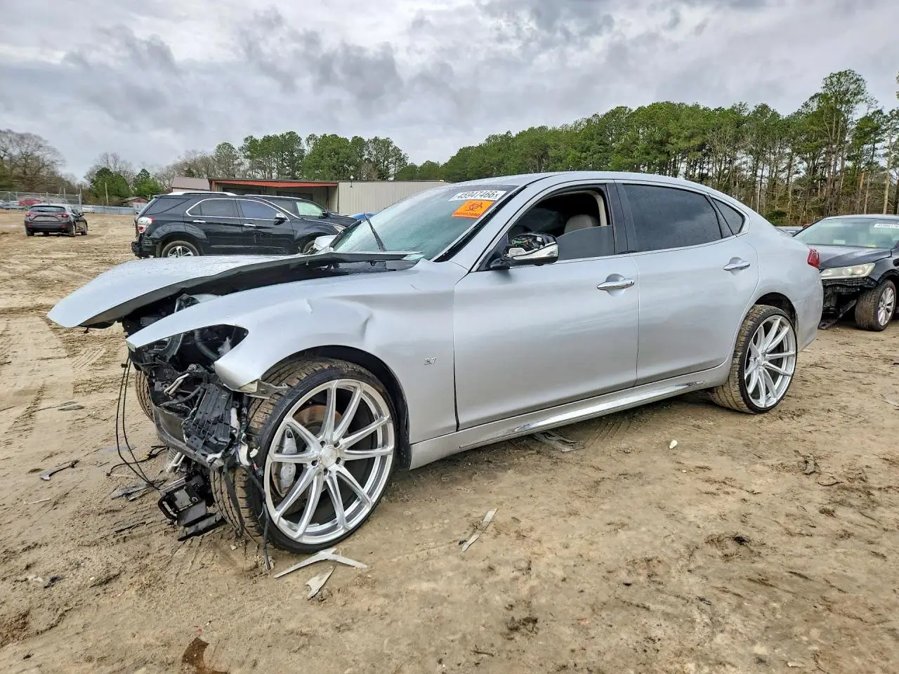 2016 INFINITI Q70