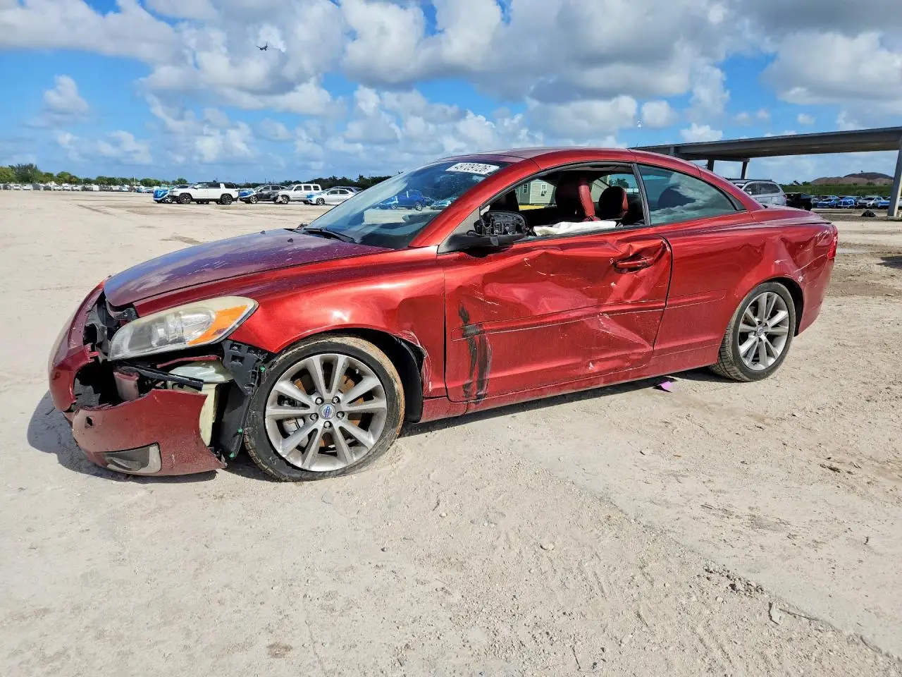 2013 VOLVO C70