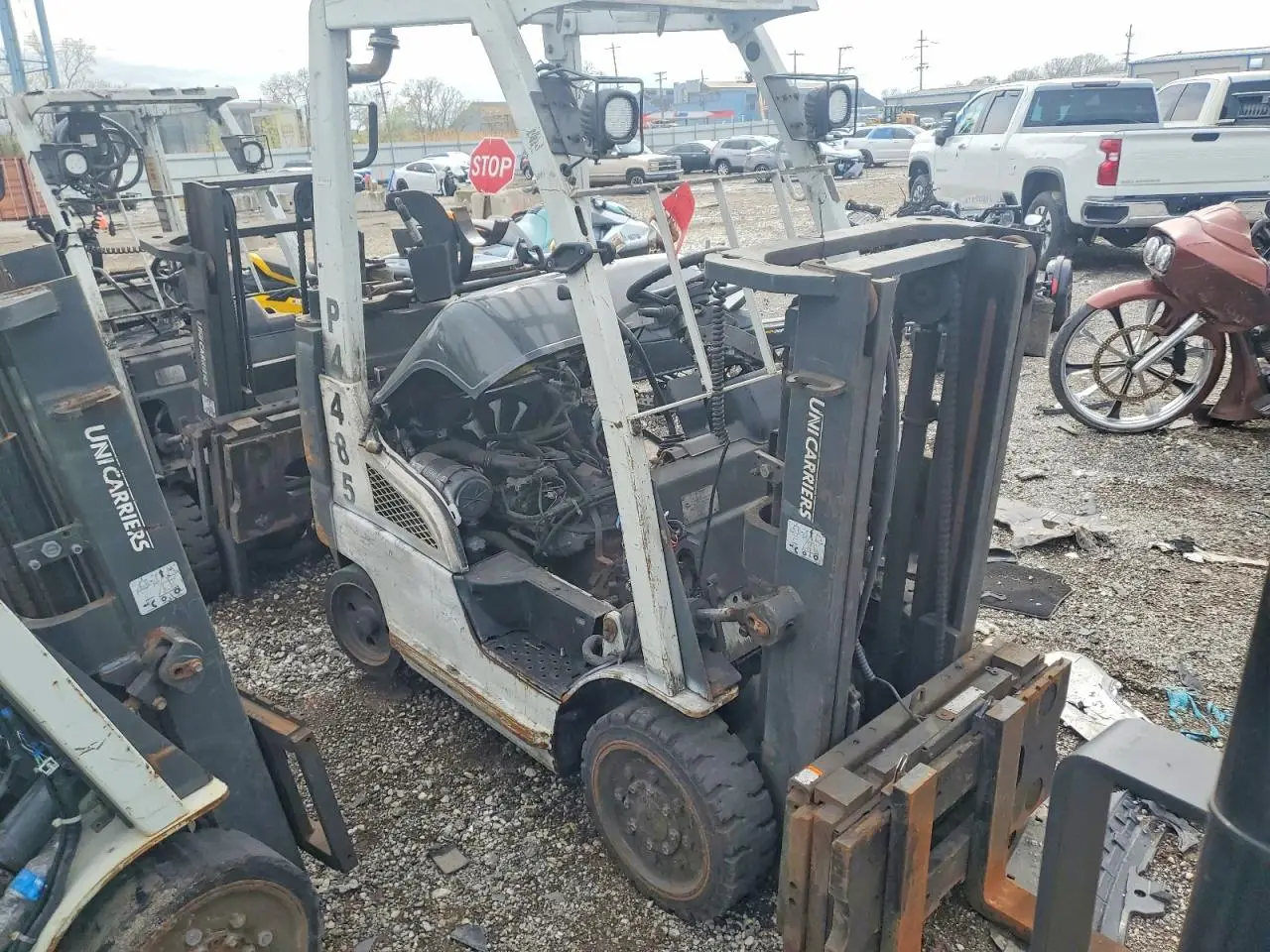 2016 UNICARIERS FORKLIFT
