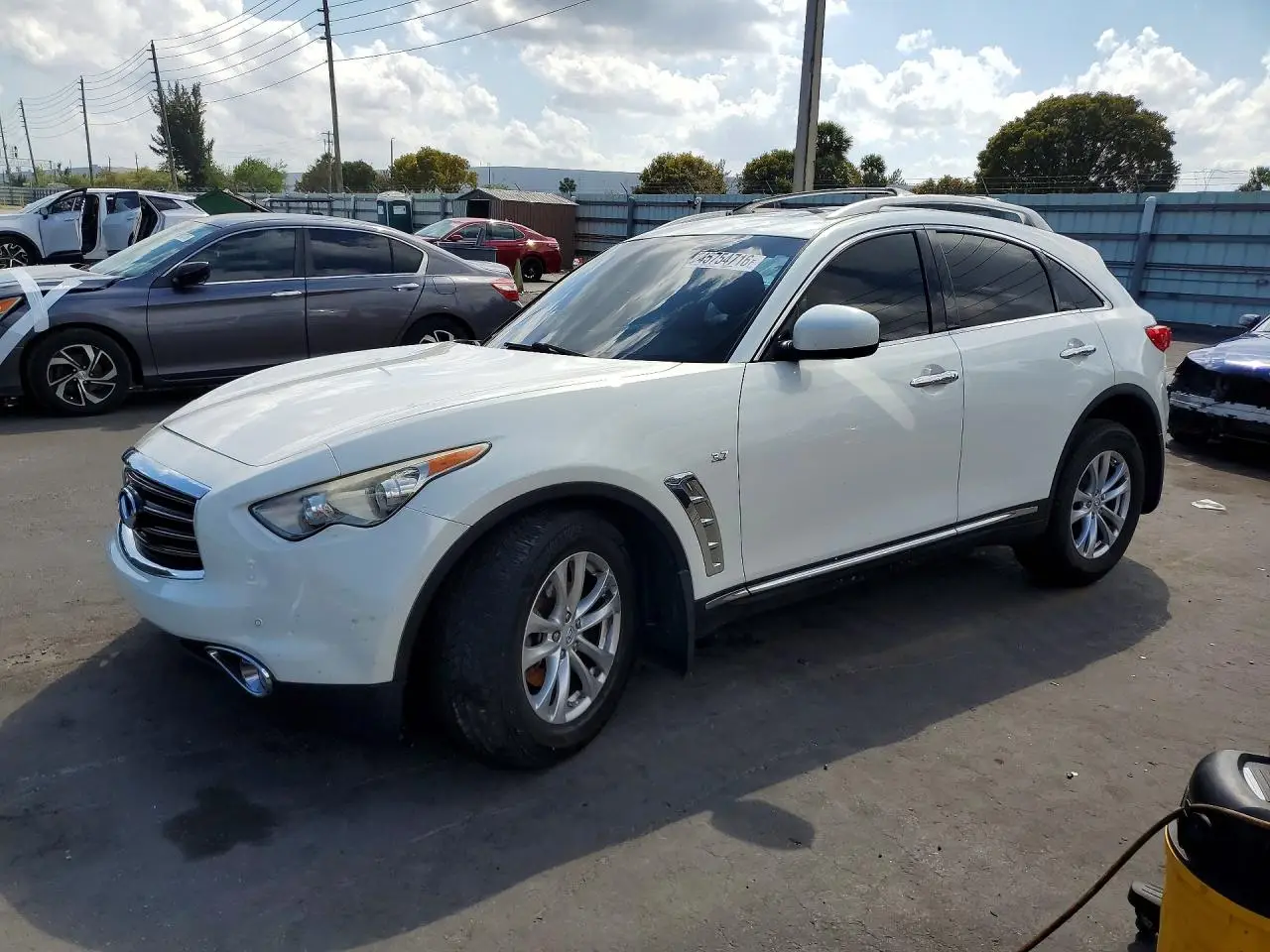 2014 INFINITI QX70