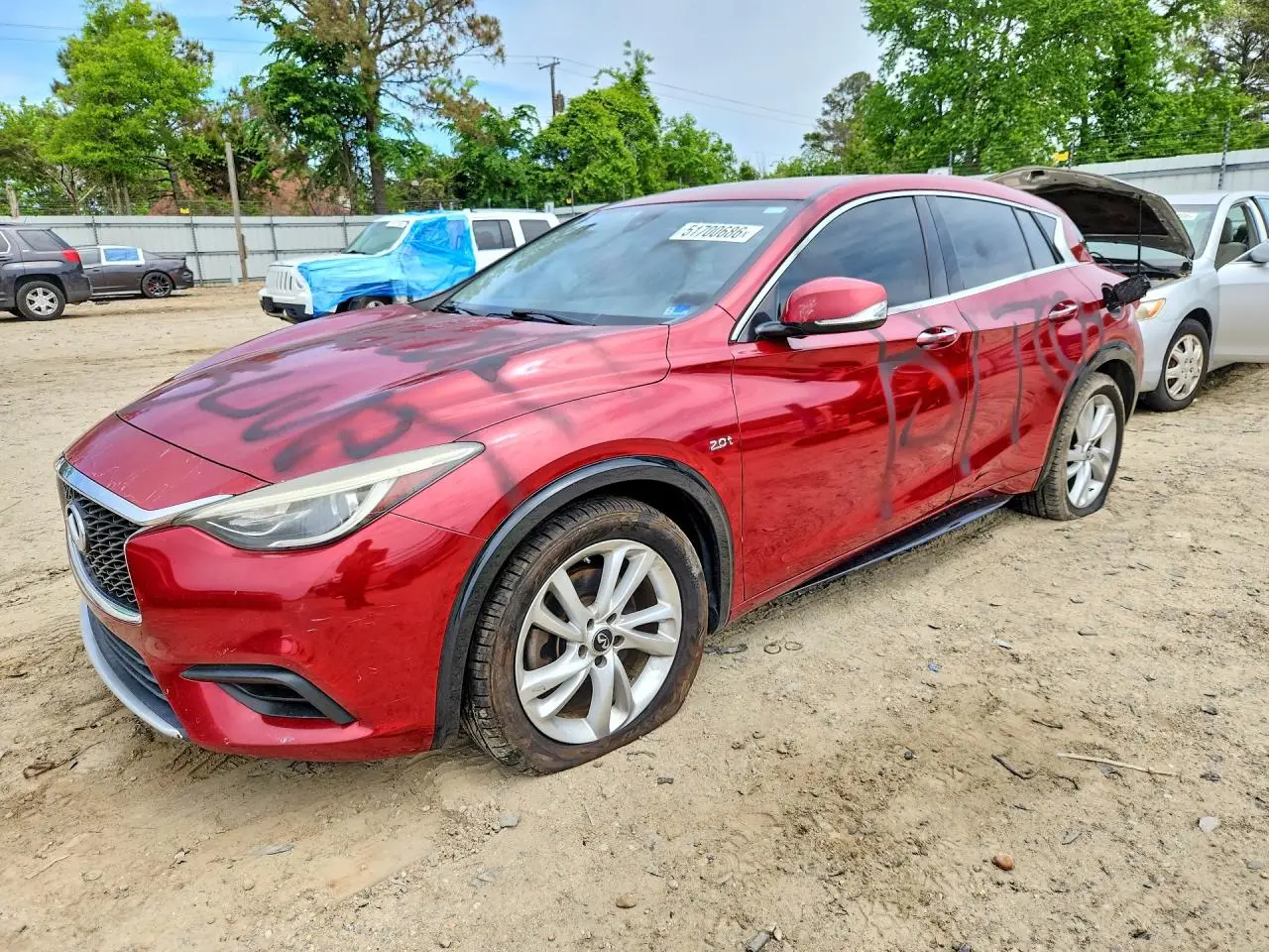 2017 INFINITI QX30