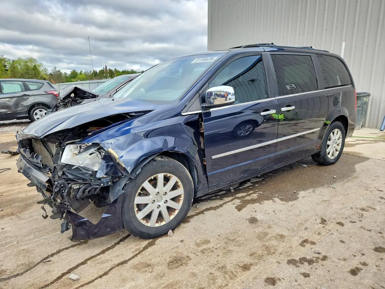 2010 CHRYSLER MINIVAN