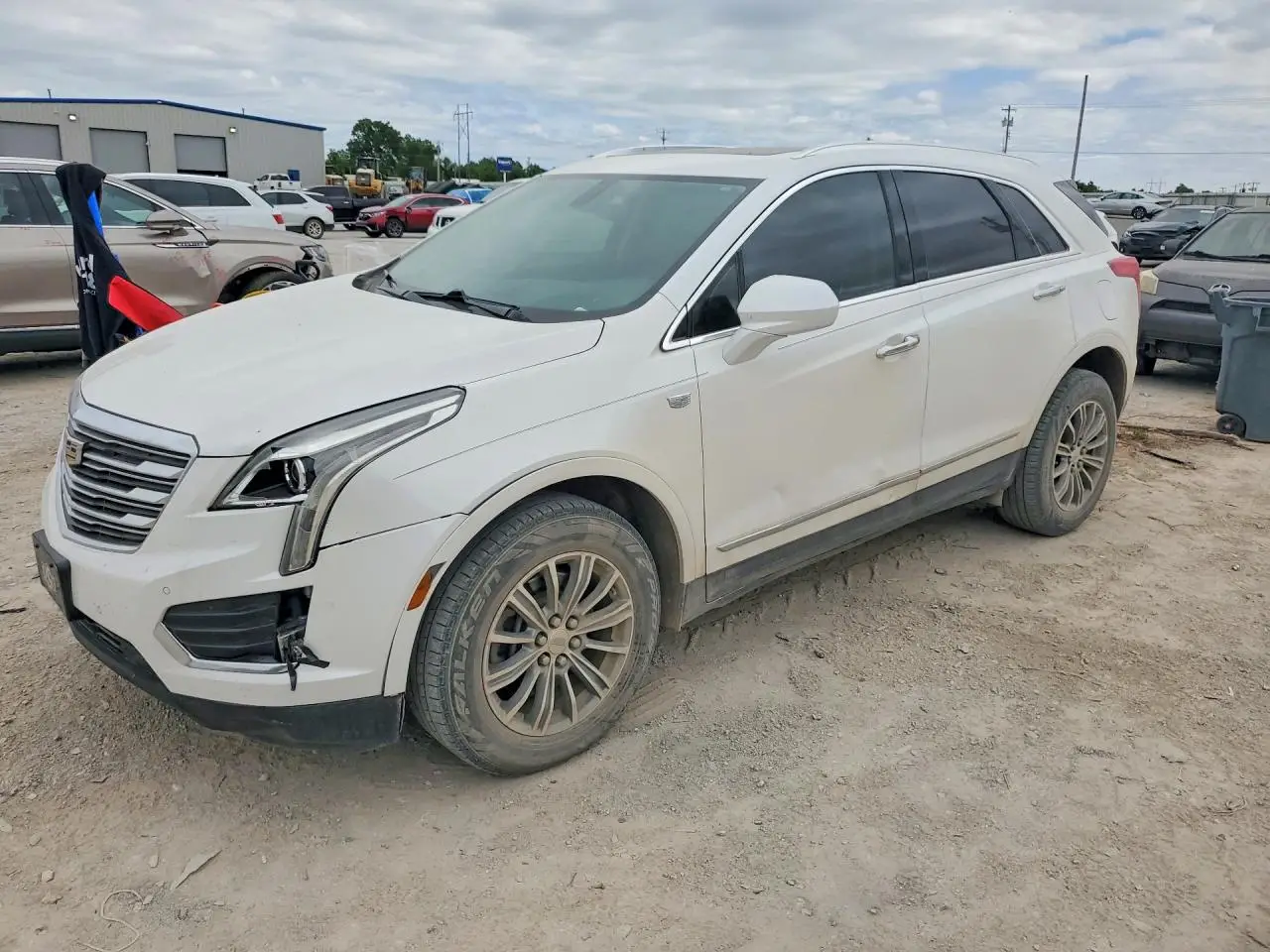 2017 CADILLAC XT5