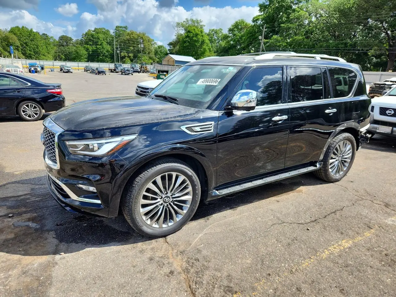 2021 INFINITI QX80