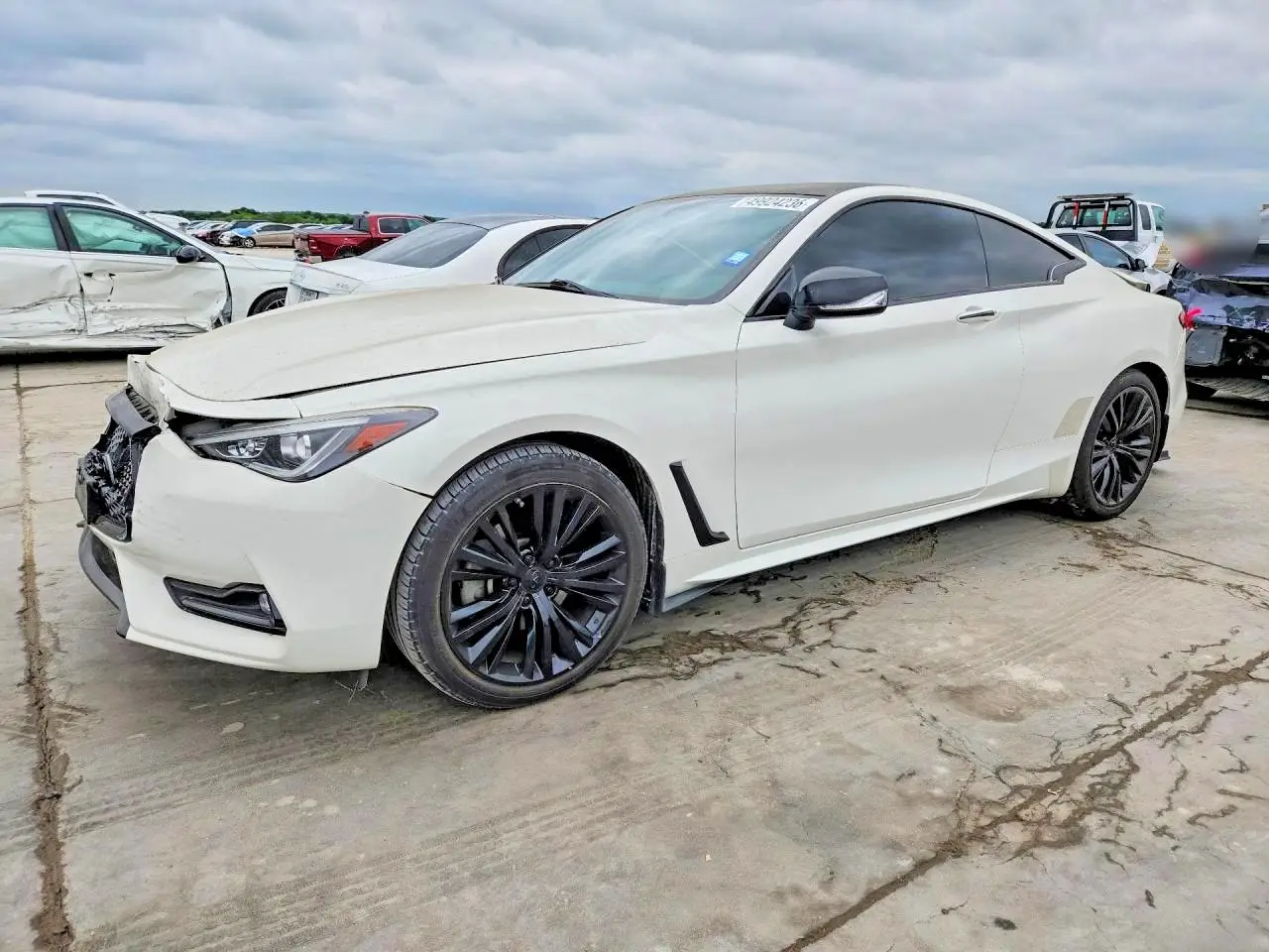2017 INFINITI Q60